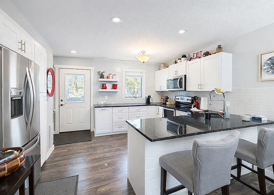 1st image of 362 Quadna Mountain Rd