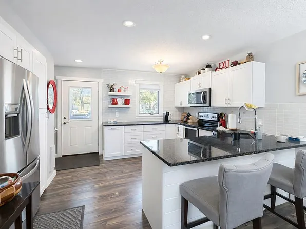 362 Quadna Mountain Rd, Hill City, MN 55748