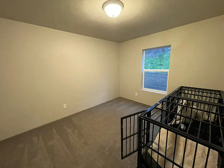 27028 State Route 525 — Photo 9