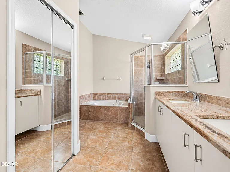 1223 Crown Pointe Ln — Photo 21
