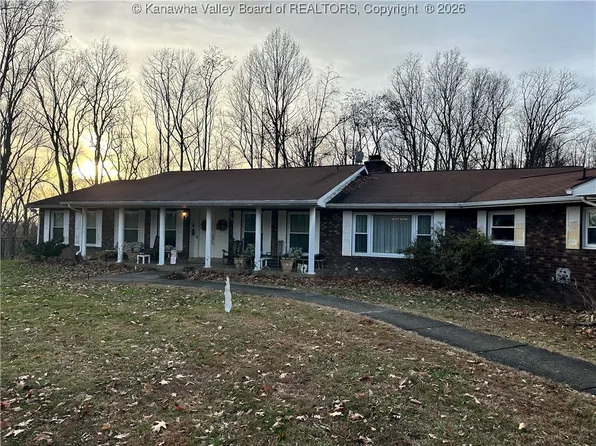 409 Wildlife Way, Clendenin, WV 25045