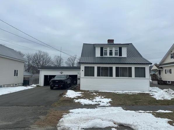 20 Pine Street, East Millinocket, ME 04430