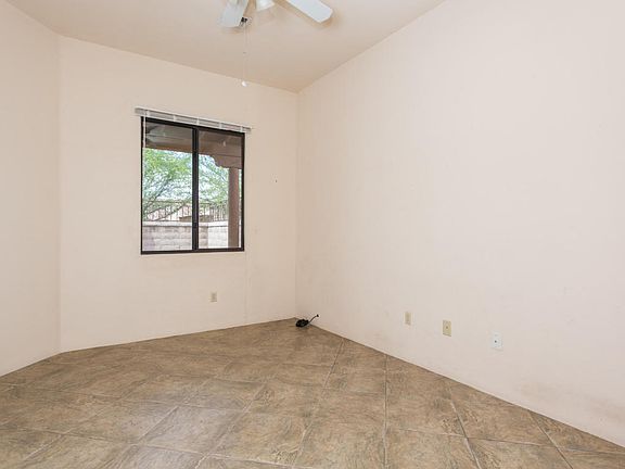 5th image of 885 W Calle Estrella De Noche