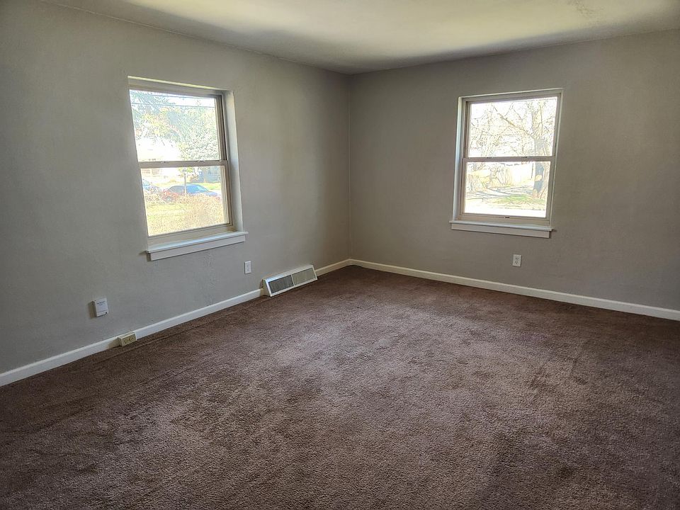 2nd image of 1614 Farnam St #1614