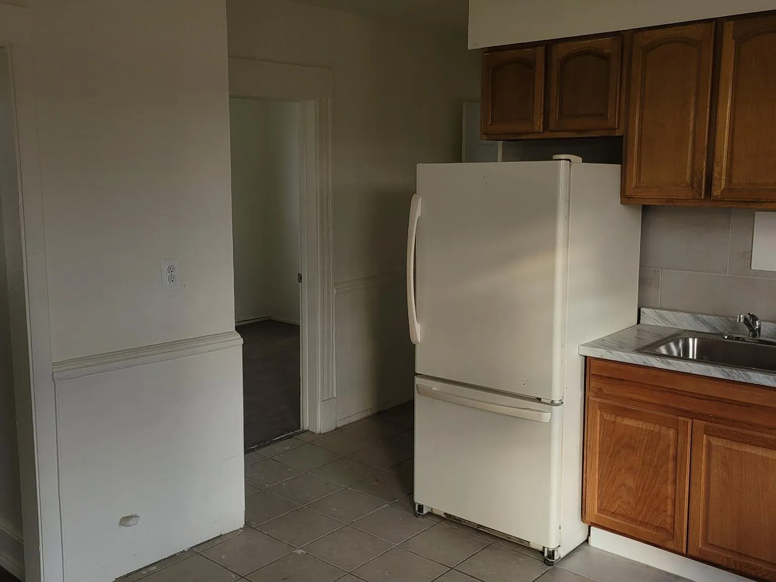 3 bed, 1100 sqft, $1,600 — Photo 3