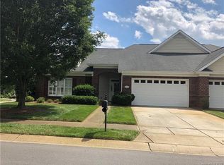 10025 Dominion Village Dr, Charlotte, NC 28269