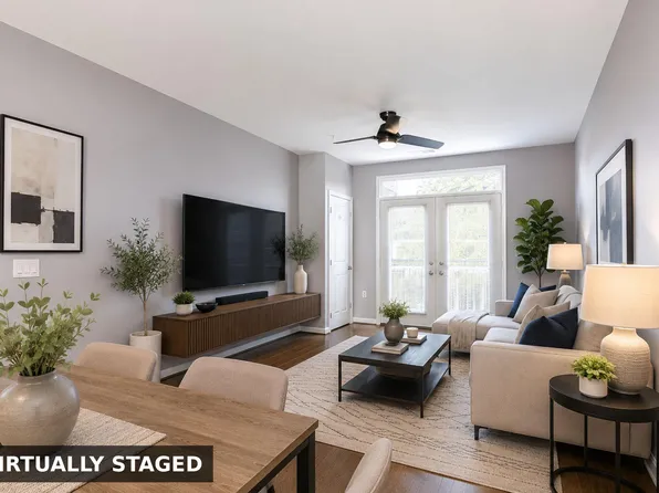 2665 Prosperity Ave APT 244, Fairfax, VA 22031