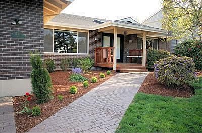 1st image of 17331 NE 18th Pl
