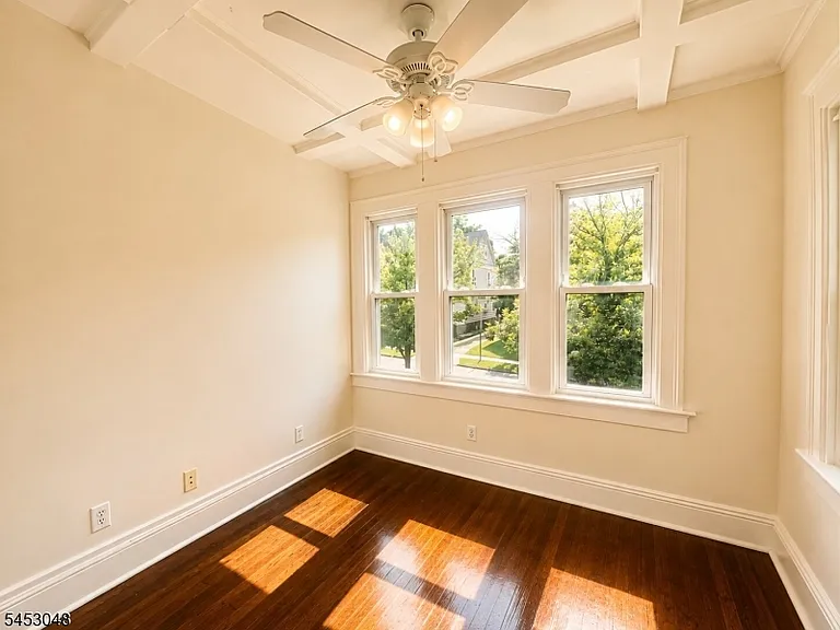 2 Cloverhill Pl #1 — Photo 17