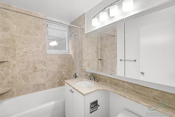 Rented by Mirador Real Estate | media 30