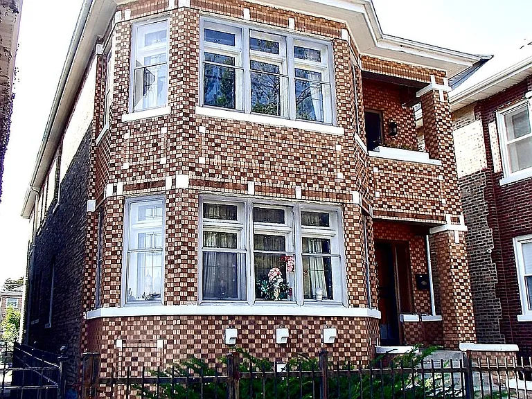 6942 S Maplewood Ave #1 — Photo 1