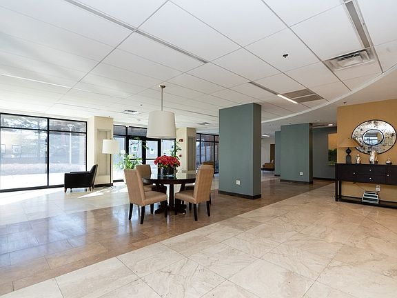 5th image of 50 Longwood Ave APT 218