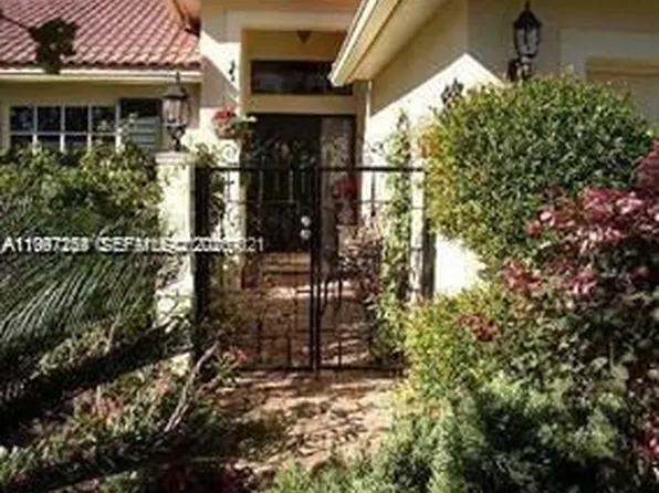 130 E Lee Rd, Delray Beach, FL 33445