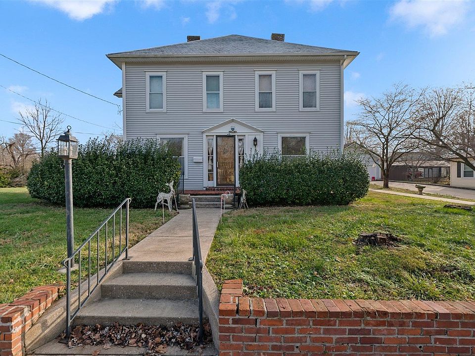 1st image of 205 Vial St