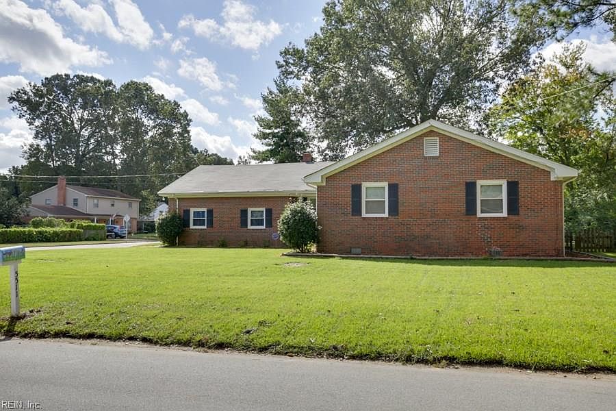 1st image of 5511 Stewart Dr