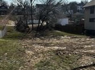 418-420 Burton Ave, Washington, PA 15301