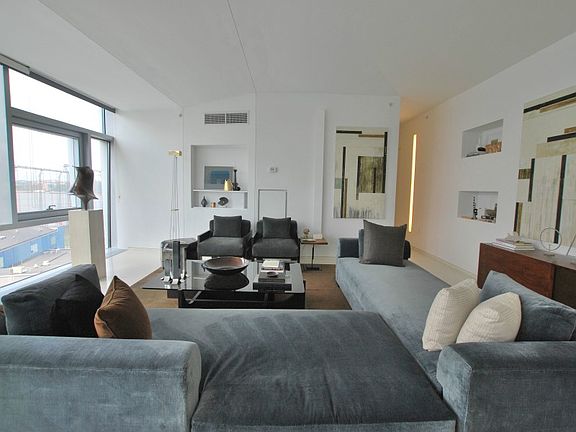 5th image of 100 11th Ave #12C