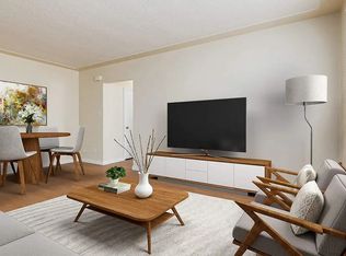 10637 105th St NW #101, Edmonton, AB