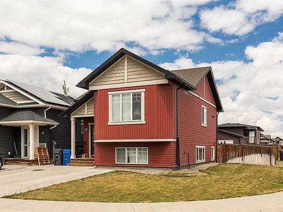 2nd image of 247 S Blackwolf Way N