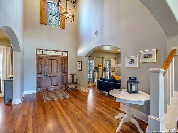 5th image of 116 DOVE CREST DR