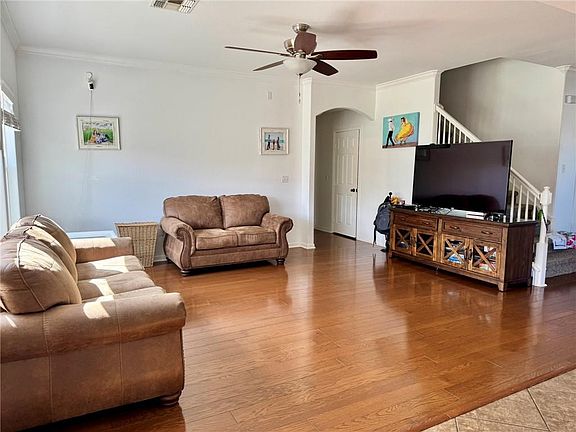 5th image of 2106 Halcon St