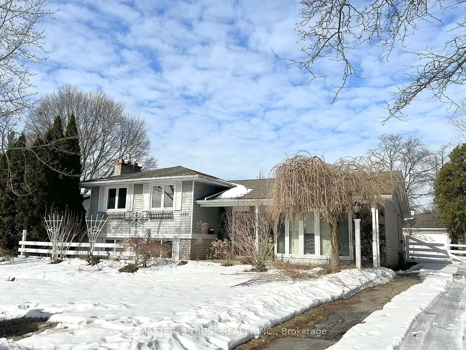4 bed, $3,900 — Photo 2