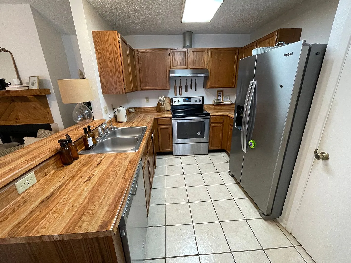 Well Maintained Duplex in Great Location! — Photo 4