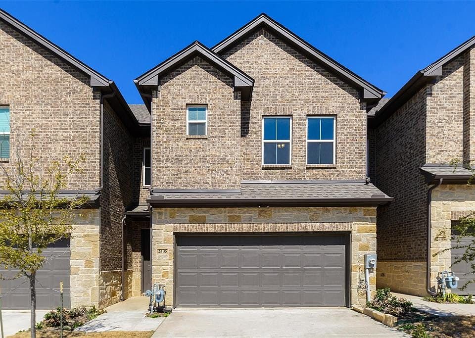 1st image of 2405 Ash Ln