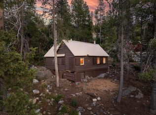 35 S Yuba Dr, Soda Springs, CA 95728