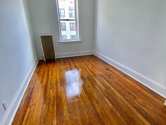 5th image of 24-58 27th St #A3a
