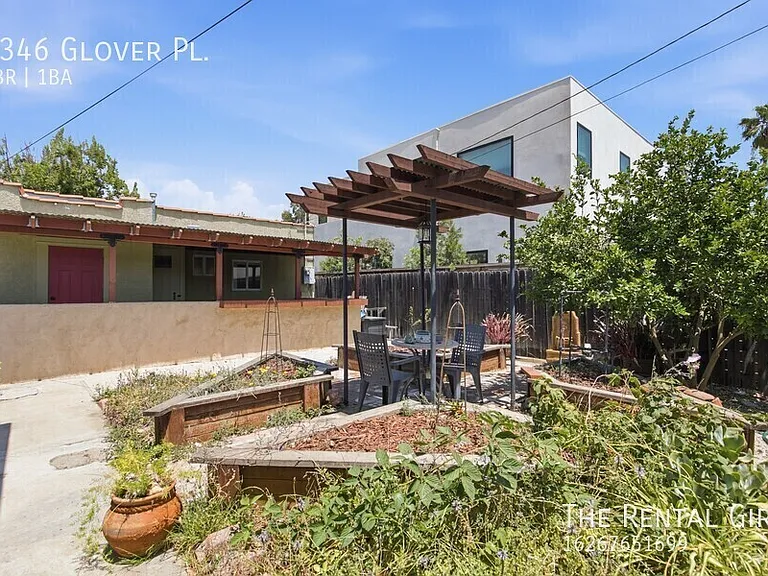 2346 Glover Pl — Photo 20