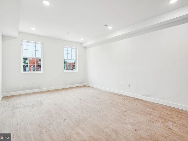 4243 Mantua Ave #2 — Photo 4