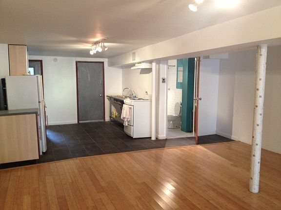 4th image of 247 Starr St Ste 1