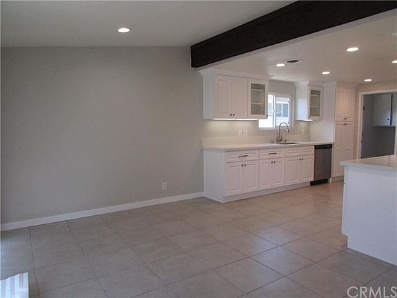 5th image of 2322 W 180th St