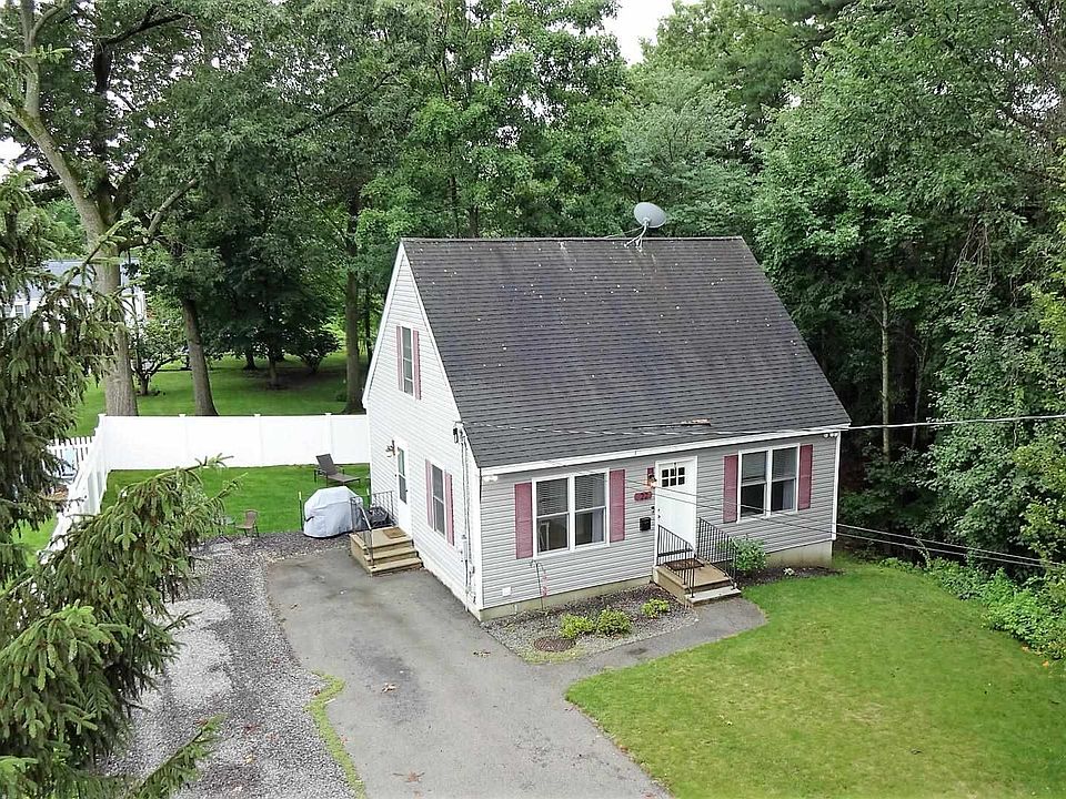 1st image of 22 Fowell Ave