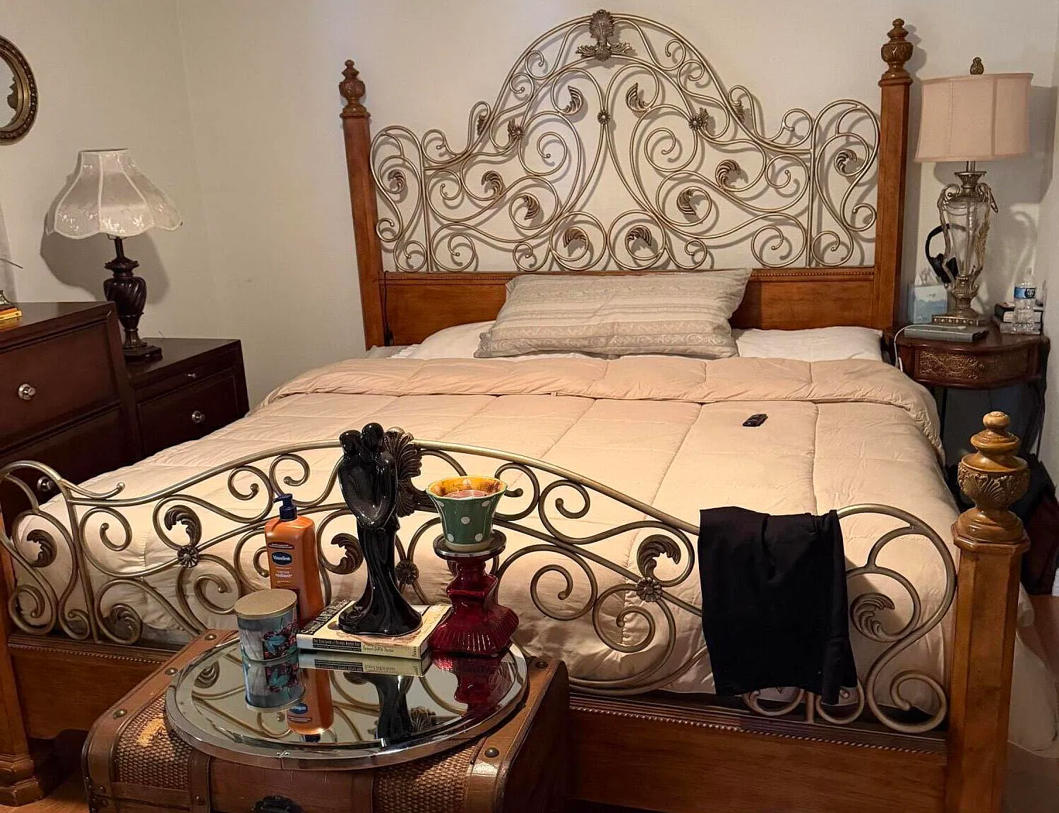 2 bed, 2.0 bath, 1082 sqft, $2,500 — Photo 2