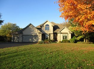 16037 Aberdeen Dr, Lockport, IL 60441