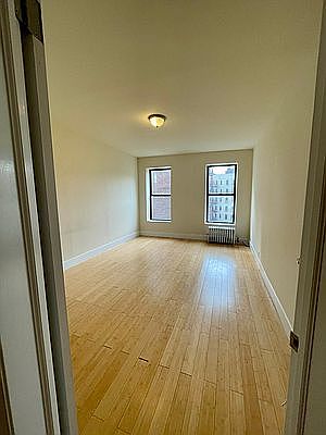 3rd image of 118-60 Metro Ave #6