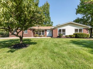 1087 Fernview Dr, Saint Louis, MO 63141