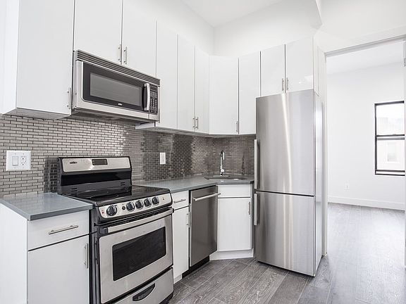 5th image of 1365 Dekalb Ave APT 3R