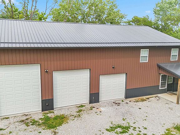 3rd image of 9398 S Harrodsburg Rd