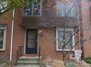 305 Fox Ridge Ct, Harrisburg, PA 17102