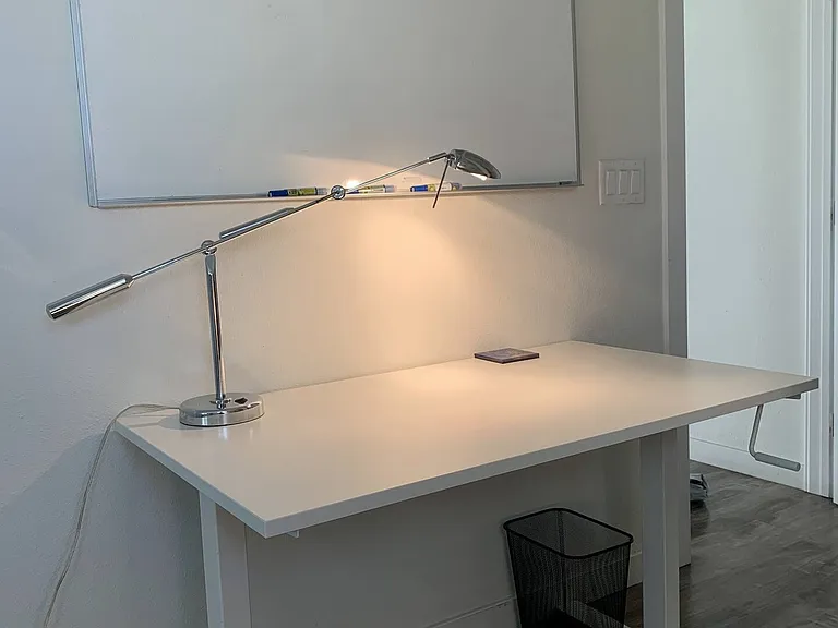 Your work or study HQ while you are visiting Vegas. Stand up desk to adjust to your height and perfect posture. Whiteboard included to create your To Do Lists, notes, keep track of your goals, or just write sweet notes for your travel companion.