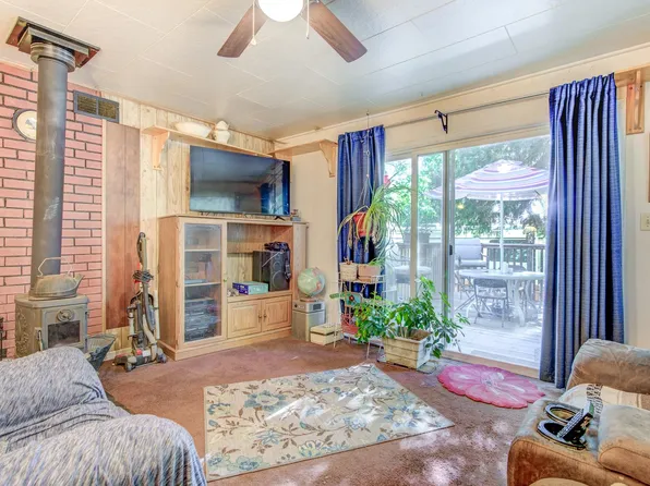 525 Church St, Etna, CA 96027