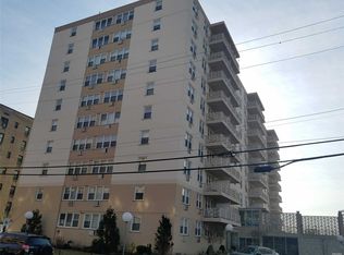 450 Shore Rd APT 4F, Long Beach, NY 11561