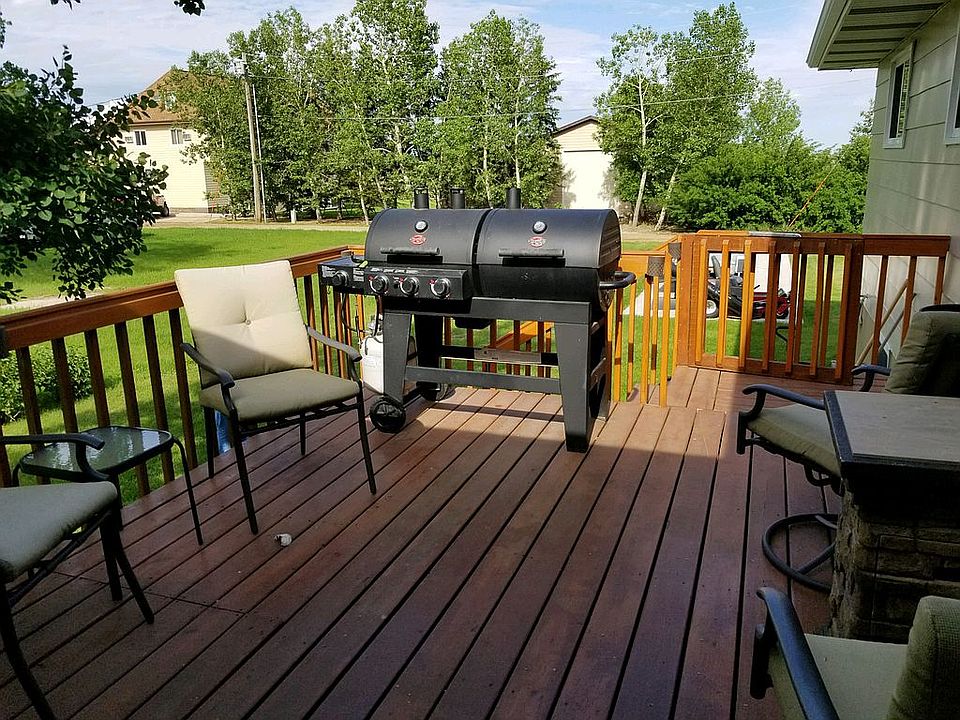 304 5th St NE, Crosby, ND 58730 Zillow