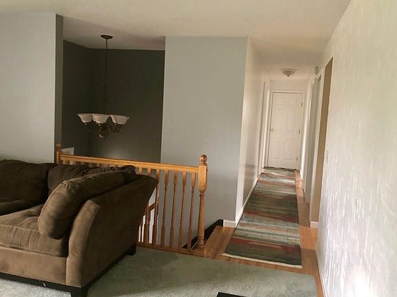 3rd image of 7776 Thompson Rd
