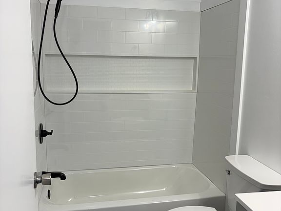 4th image of 2416 Tinnell Ct