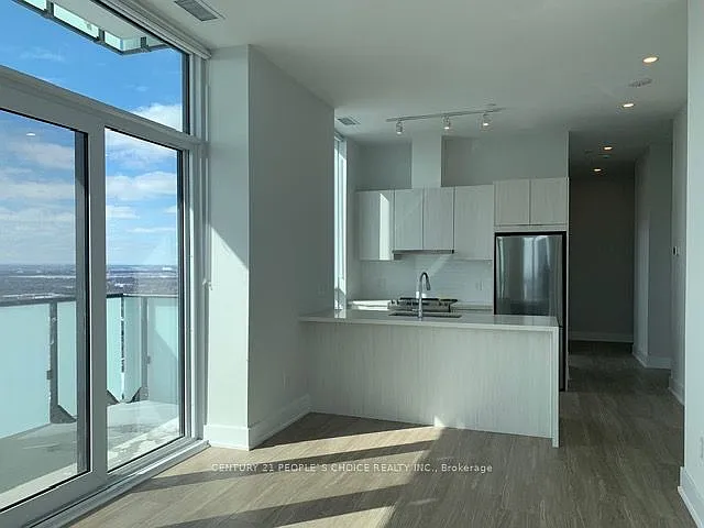 430 Square One Dr #Penthouse 05 — Photo 4