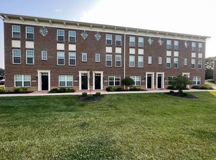 901 Brownstone Row #901, Springboro, OH 45066